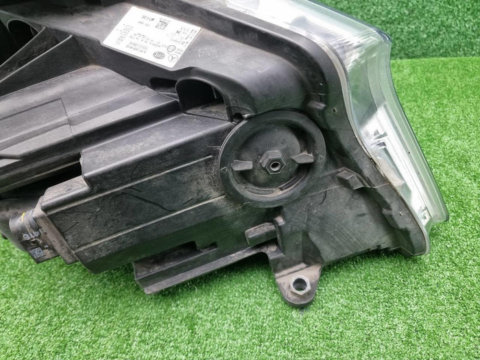 Фара левая Mercedes V w447 (2014-н.в.) LED