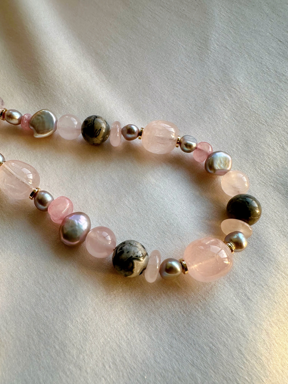 Ожерелье 3 стихии из жемчуга, кварца и яшмы