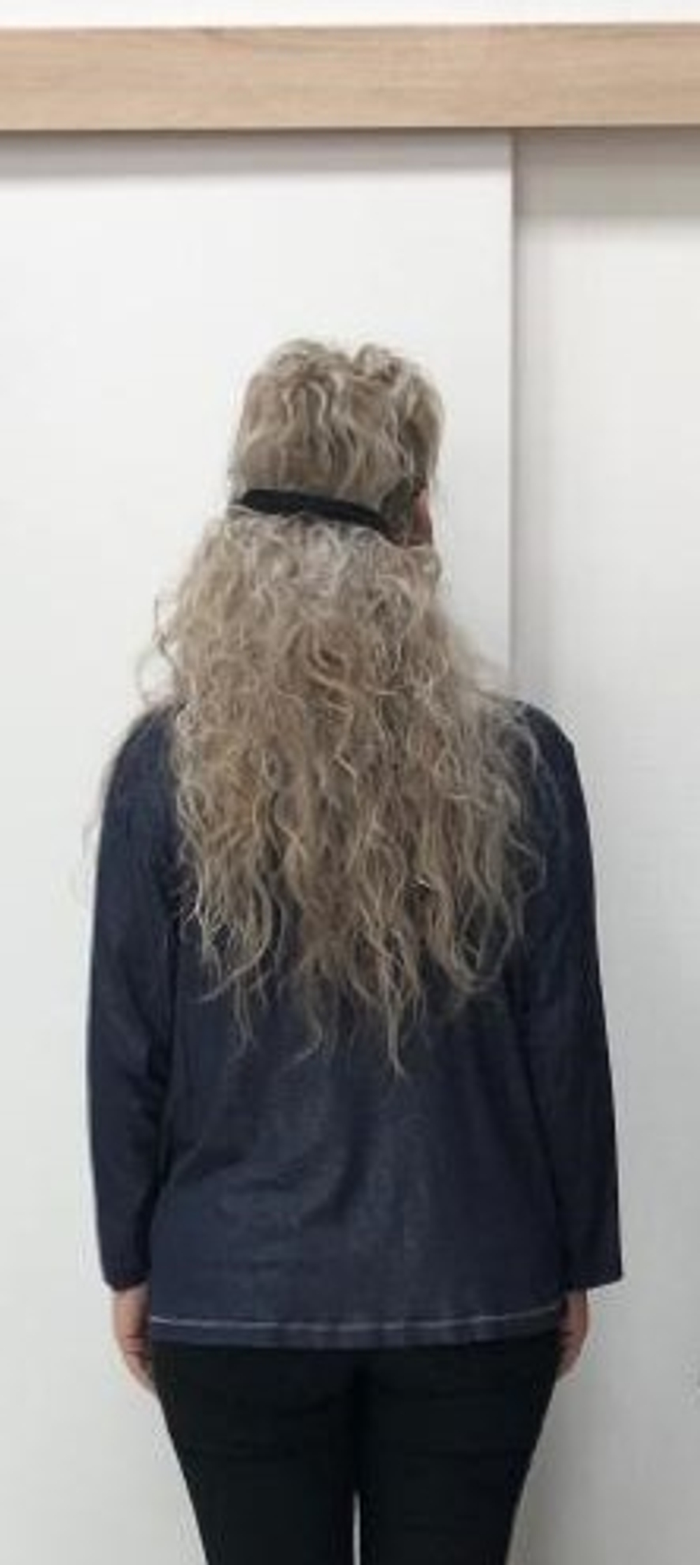 Блузон темно-синего цвета с блестящим мерцанием