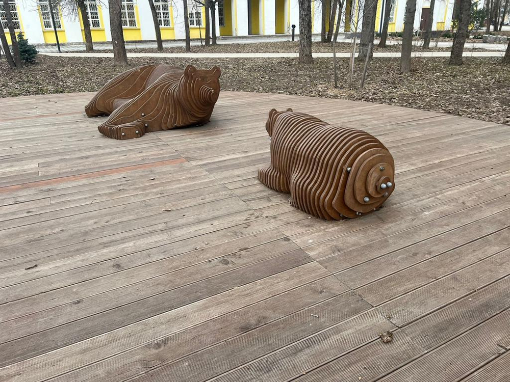 Параметрическая скамейка медведь 2600х1700х900мм SK00314