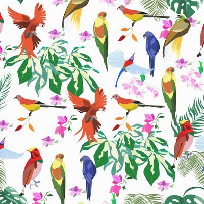Тропические птицы и попугае в зелени и листьях пальмы