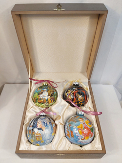 Сувенирный набор из 4-х новогодних шаров с ручной росписью Палех