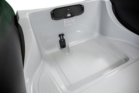 Надувная лодка RIB RiverBoats RB-380 со встроенным рундуком