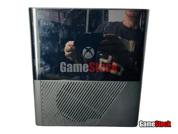 Игровая приставка XBOX 360 E 250GB S/N: 026770634808