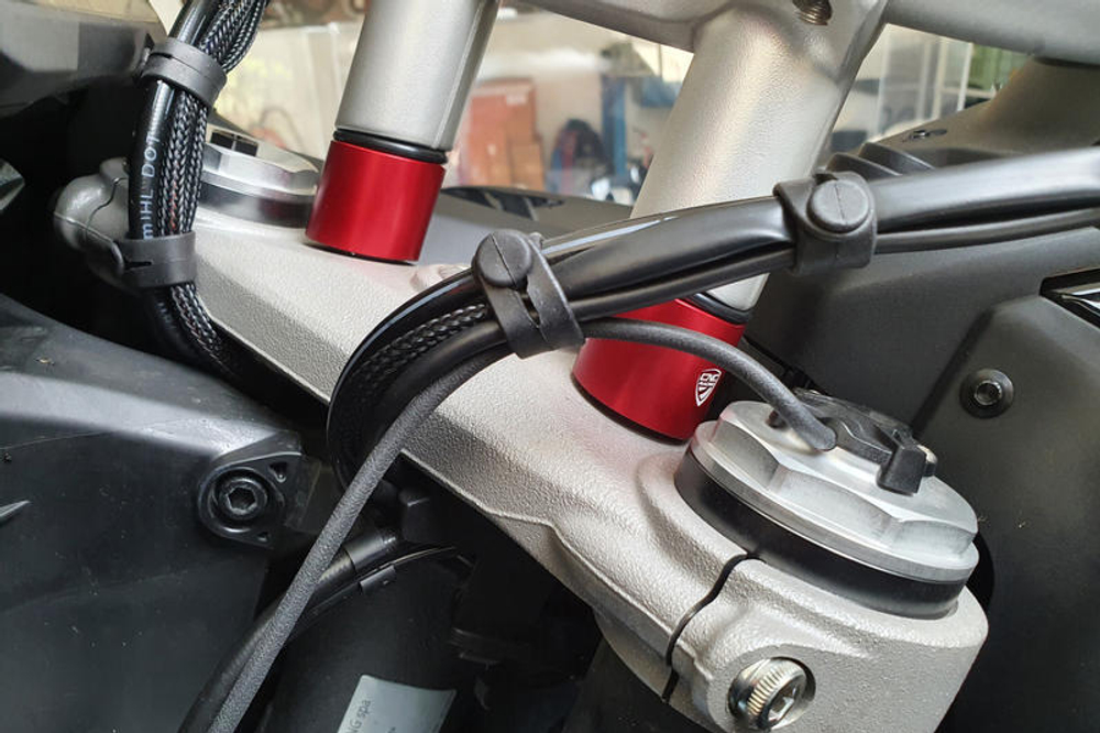 CNC Racing Проставки руля 30мм Ducati Multistrada V4 RM258