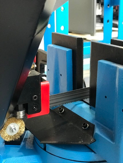 MetalTec BS 250 FH ручной ленточнопильный станок для резки металла