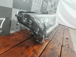 Фара левая LED Toyota RAV4 V (XA50) 18-нв Б/У Оригинал 8118542842