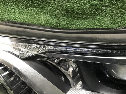 Фара левая Toyota Rav 4 CA40 (15-19) галоген