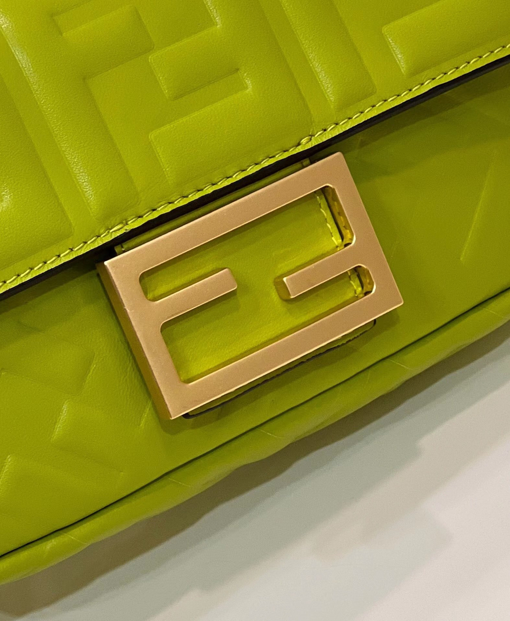 Fendi Baguette 19 cm
