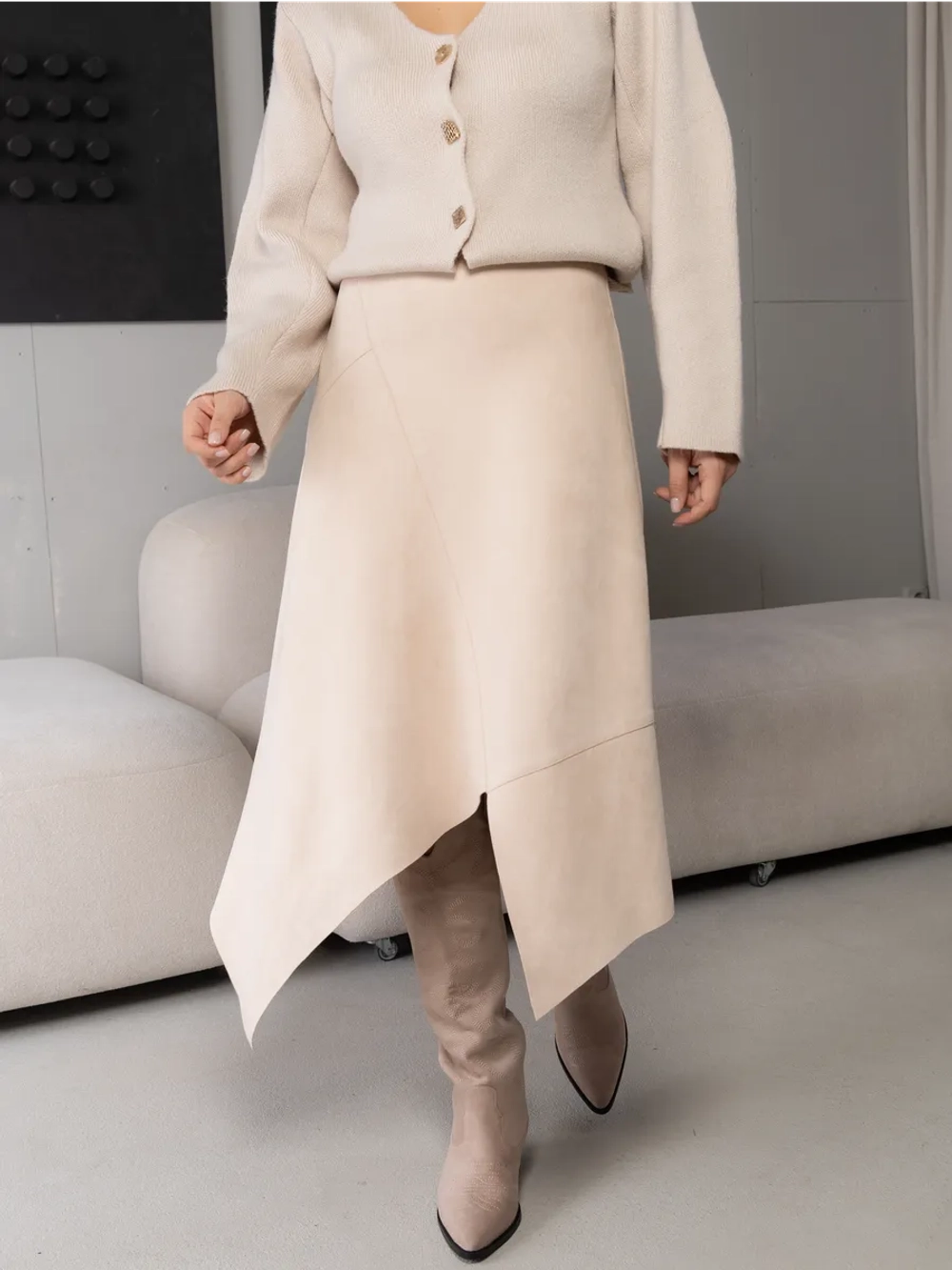 Юбка замшевая трапеция миди