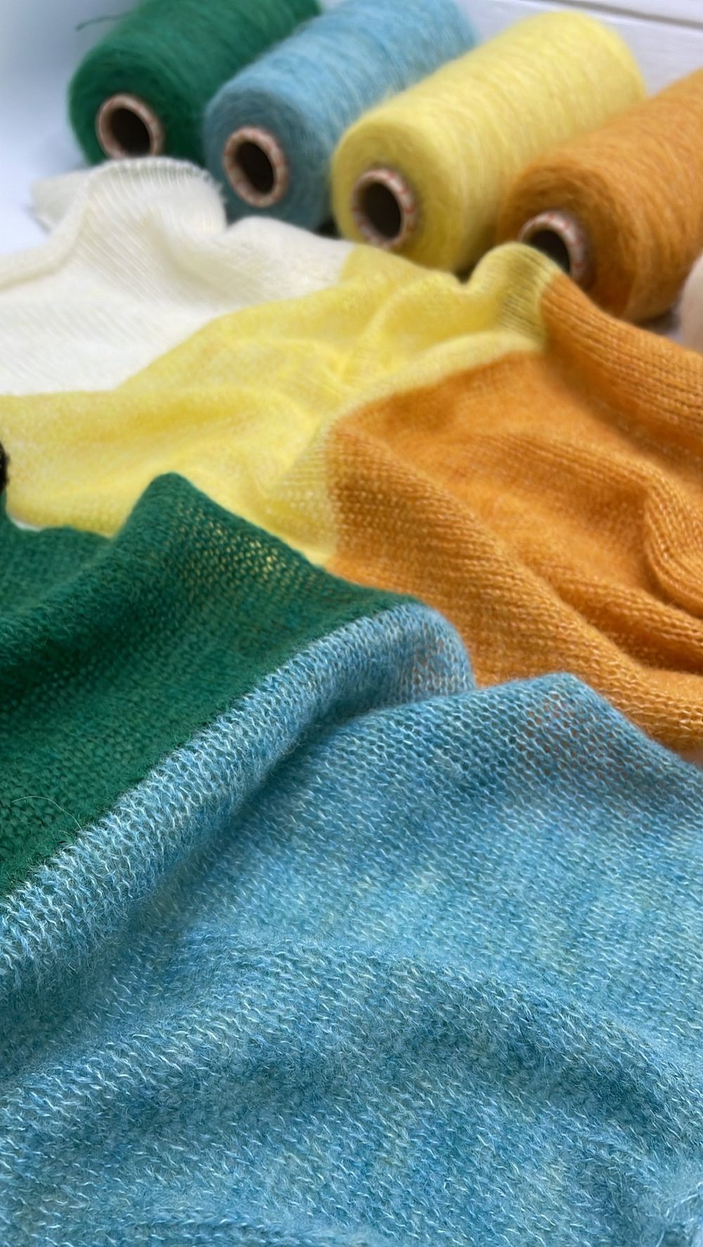 Бобинная пряжа для вязания (200 гр.) FABIANO 50% альпака суперфайн 22% меринос 28% полиамид