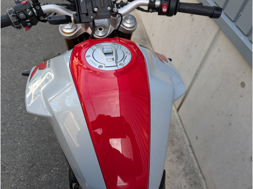 BMW F900R 051948