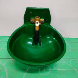 Поилка для МРС и КРС 4 л