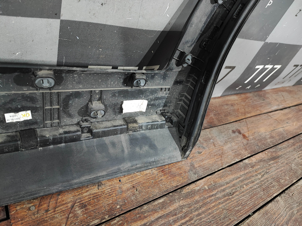 Накладка двери задней правой Hyundai Tucson 4 (NX4) 20-нв Б/У Оригинал 87732N9000