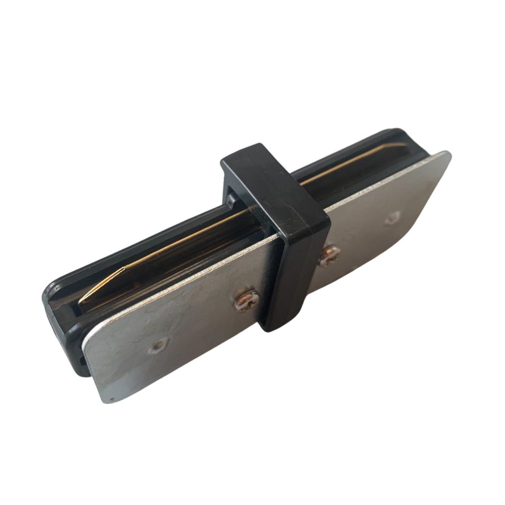 UBX-Q122 G11 BLACK 1 POLYBAG Соединитель для 2-х шинопроводов типа G. прямой внутренний. Однофазный. Черный. ТМ Volpe.