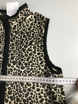 Жилетка с оригинальным принтом, визуально 42 размер