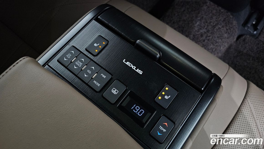 Lexus ES300h 7 Generation Luxury Plus (03.2022)