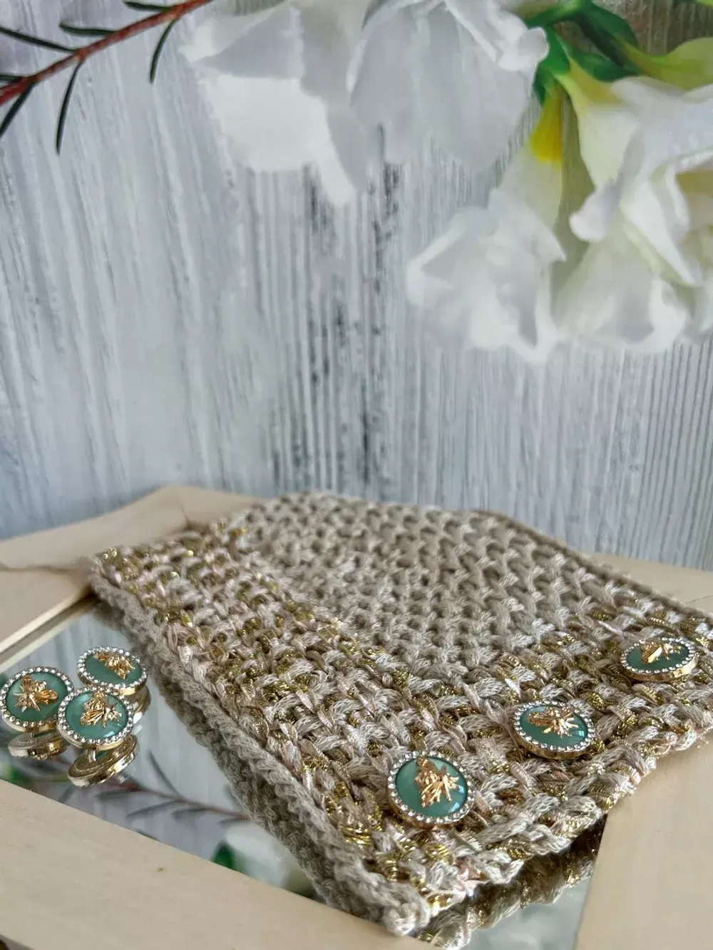 Декоративные металлические пуговицы на ножке