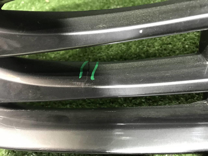 Решетка переднего бампера Toyota Camry xv70 (2017-2021)