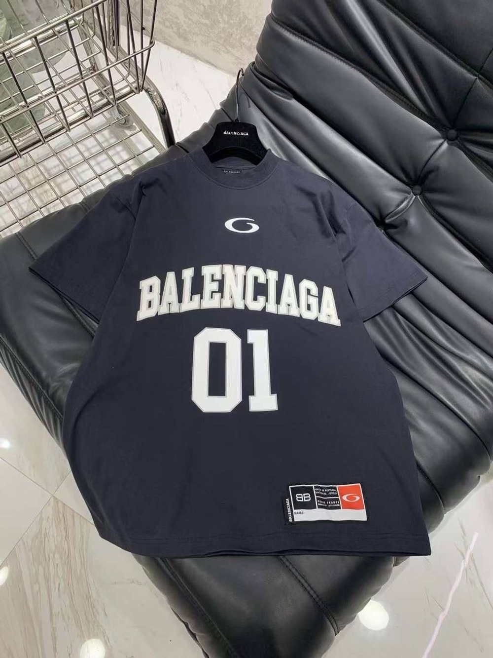 Футболка Balenciaga