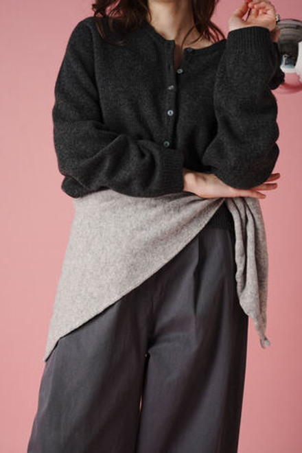 Косынка из кашемира с мериносом светло-серого цвета