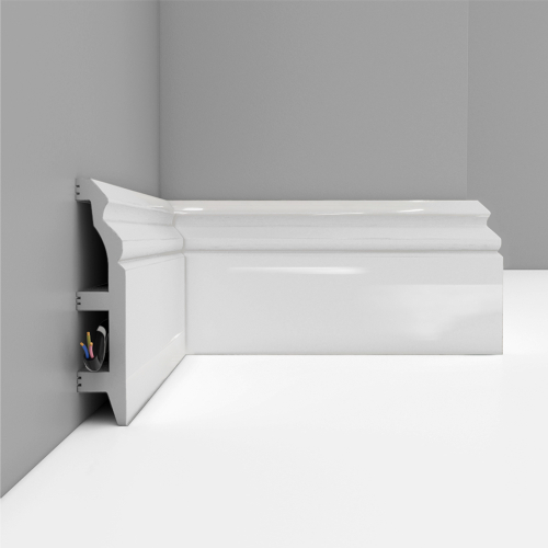 Плинтус DECOMASTER D232-114 (100*22*2400мм) белый глянец