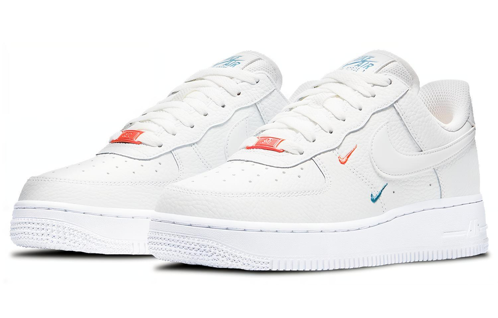 Кроссовки Nike Air Force 1 (Женская размерная сетка)