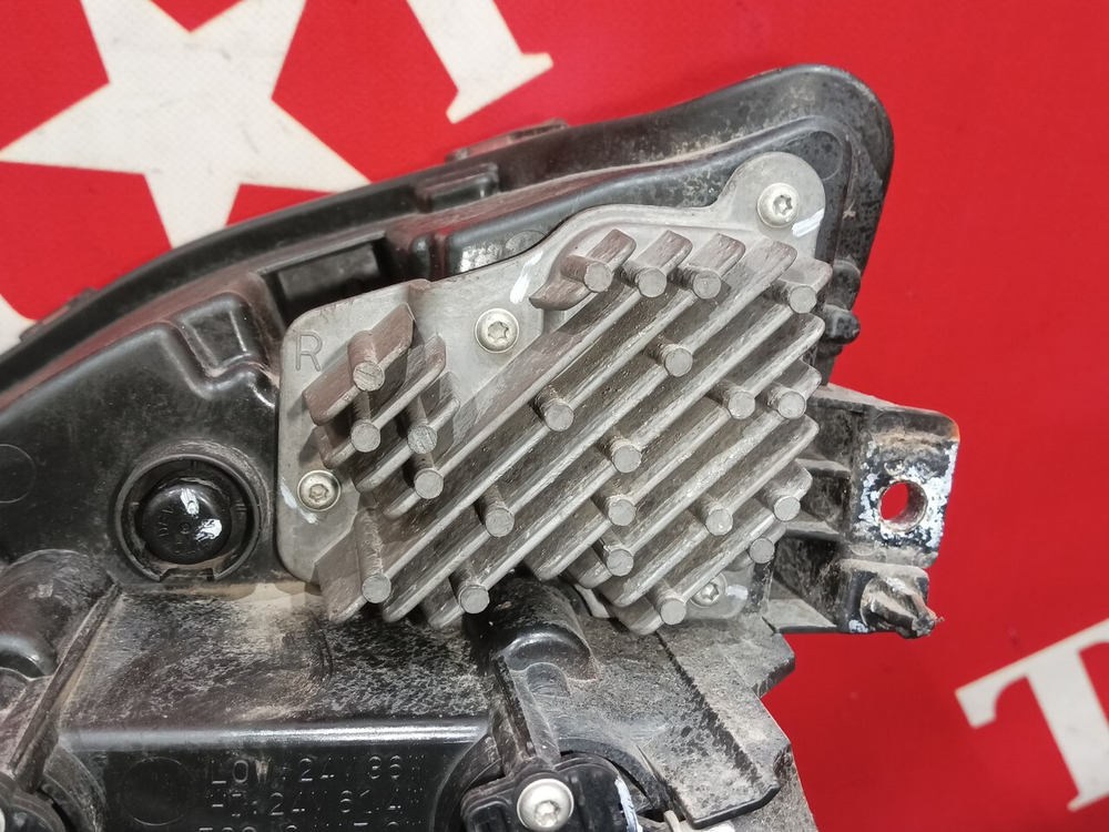 Фара правая 2023г