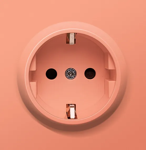 Donel R98 матовый коралл накладка для розетки Schuko с заземляющим контактом с защитными шторками 16