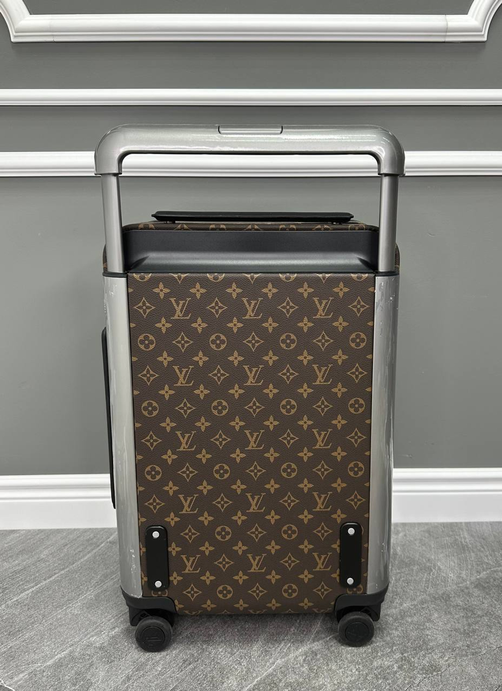 Чемодан Louis Vuitton