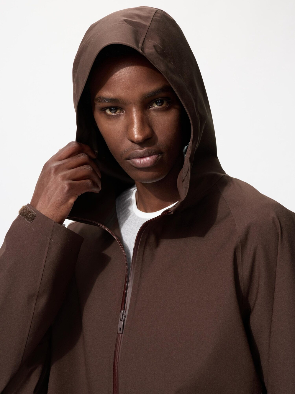 UNIQLO Парка BLOCKTECH, темно-коричневый