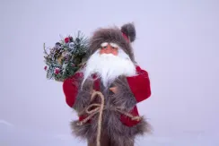 Санта-клаус в красно-сером костюме, h-33 см (C21-121294)