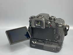 Panasonic Lumix DMC-GH4 + бат. блок