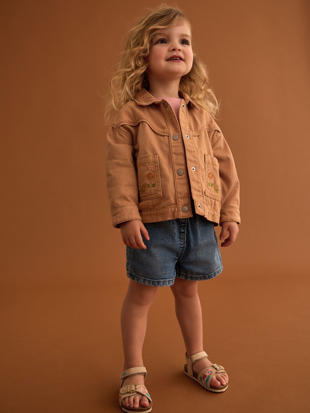 Куртка джинсовая с вышивкой для девочки Next E25-111, Кирпичный