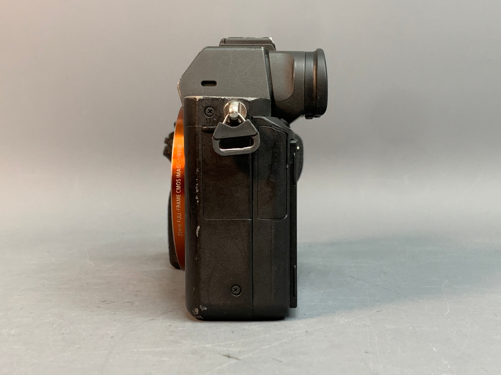 Sony A7 II 82.000 Кадров, экран работает не во всех положениях