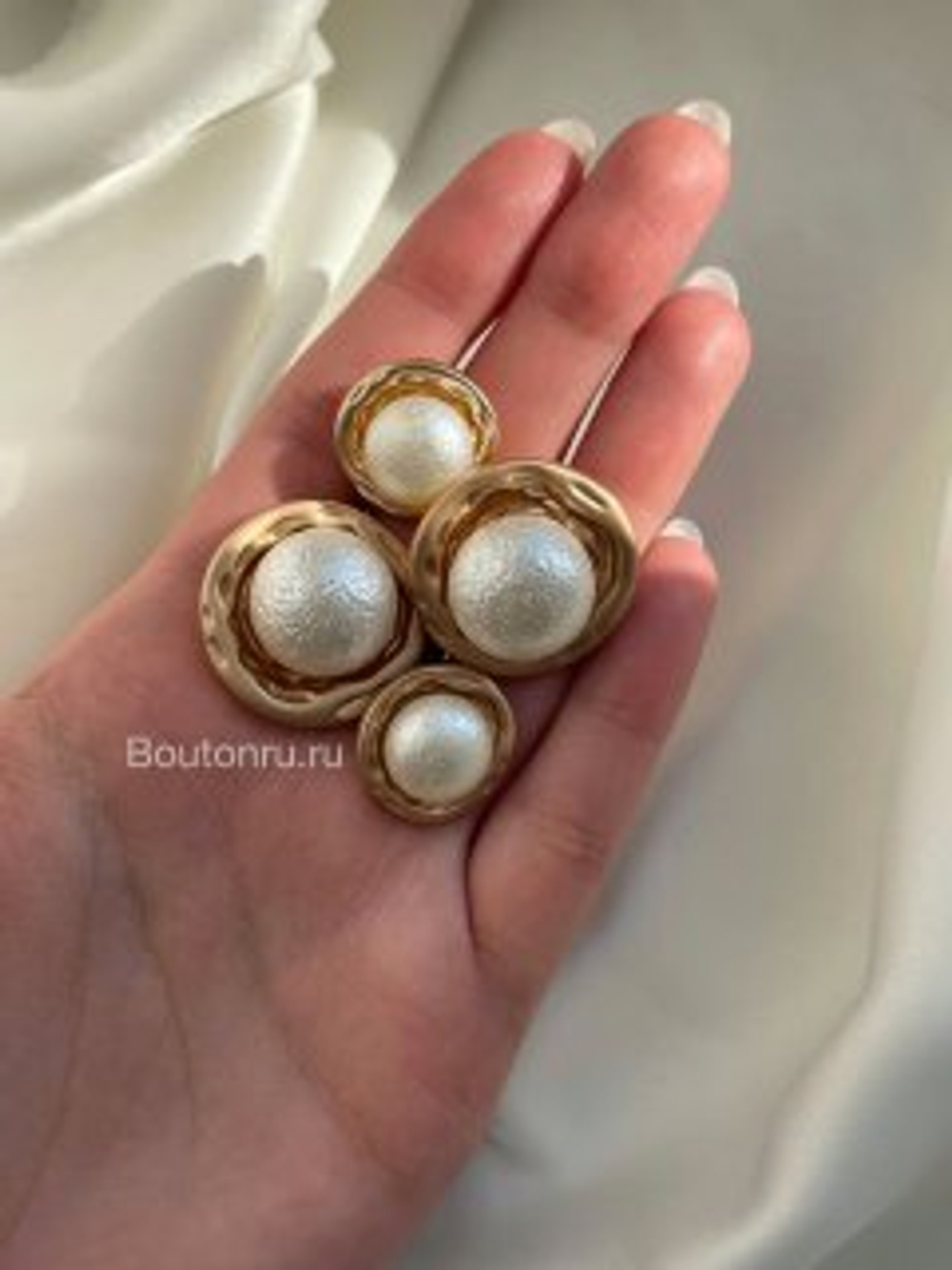 Пуговицы жемчужные с золотом орех (жатый жемчуг, матовое золото)