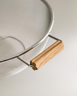 ZARA HOME ДУРШЛАГ С ДЕРЕВЯННЫМИ РУЧКАМИ, СЕРЫЙ