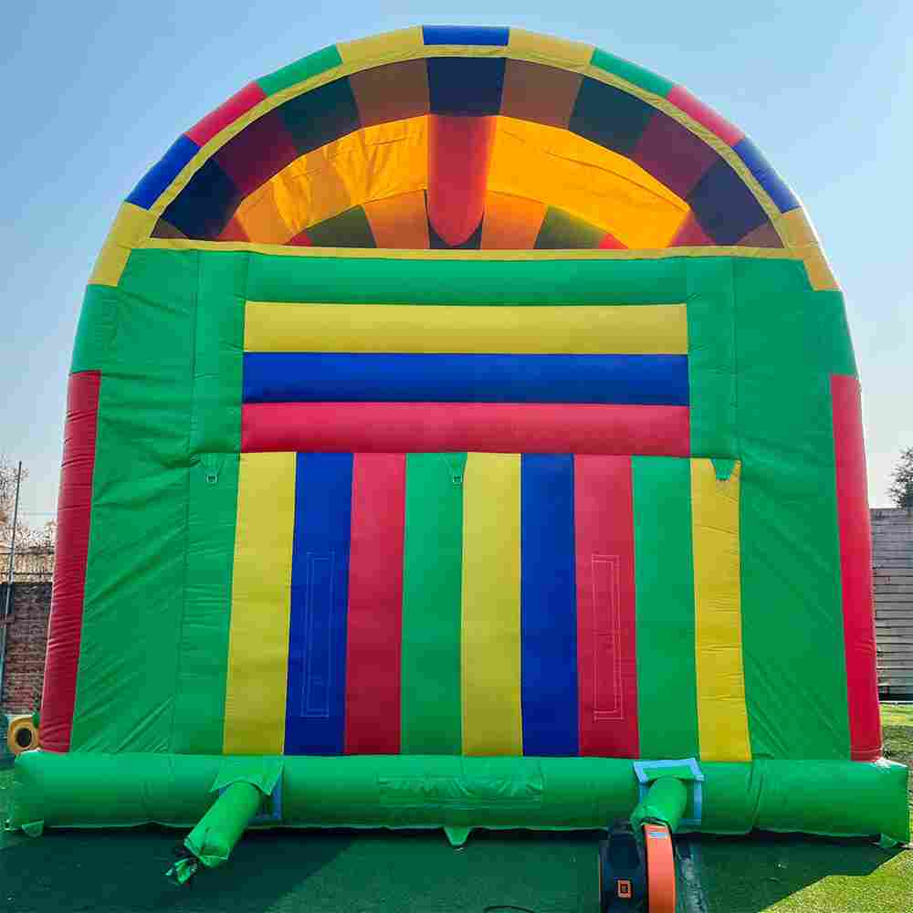 Коммерческий надувной батут «Страна Сафария 2» с крышей и двумя горками, 12*6*6 м