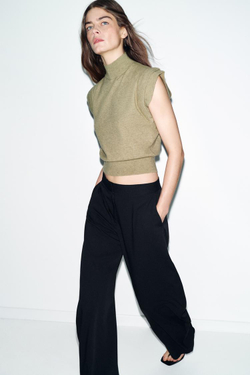 ZARA ТРИКОТАЖНЫЙ ТОП, СВЕТЛЫЙ ХАКИ