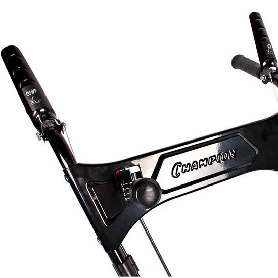 Бензиновый снегоуборщик "CHAMPION" ST553