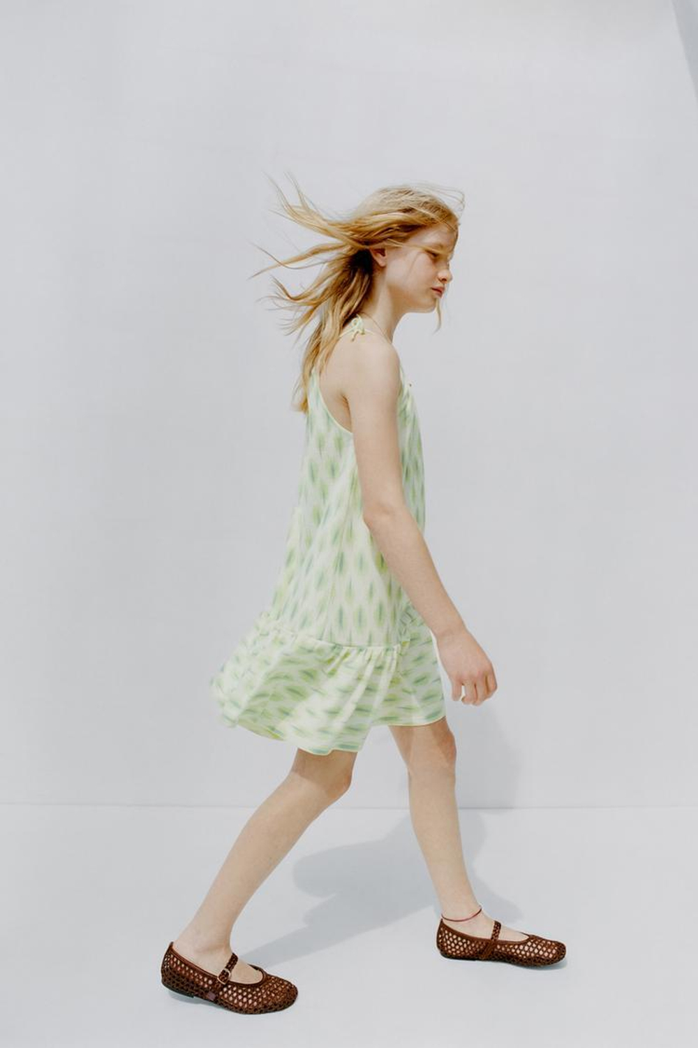 ZARA ПЛАТЬЕ С ПРИНТОМ, ЗЕЛЕНЫЙ