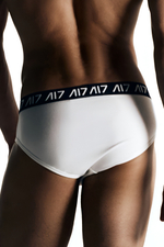 Брифы черные и белые