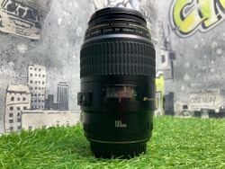 Canon EF 100mm 2.8 Macro USM