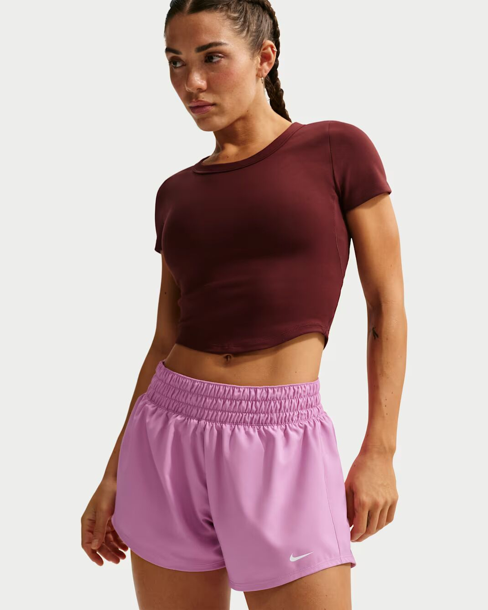 Nike One Женские шорты с подкладкой и резинкой на талии, высота пояса 8 см, из ткани Dri-FIT - NIKE