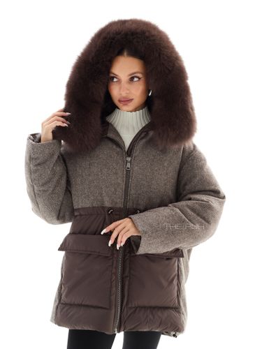 Комбинированный пуховик шоколадного цвета с мехом песца