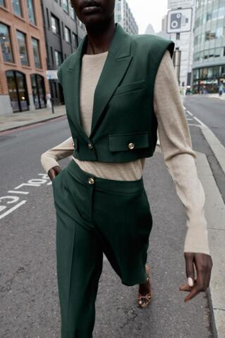 ZARA УКОРОЧЕННЫЙ ЖИЛЕТ С КЛАПАНАМИ, ТЕМНО-ЗЕЛЕНЫЙ