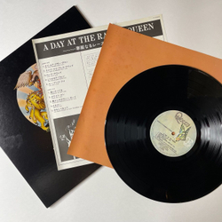 Винтажная виниловая пластинка LP Queen A Day At The Races (Japan 1976) (No Obi) Good Old Fashioned Lover Boy