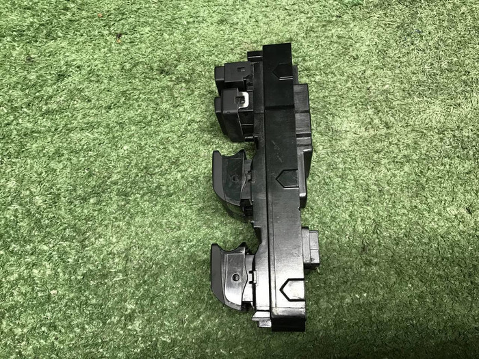 Блок управления стеклами Changan Uni-T (2020-н.в.)