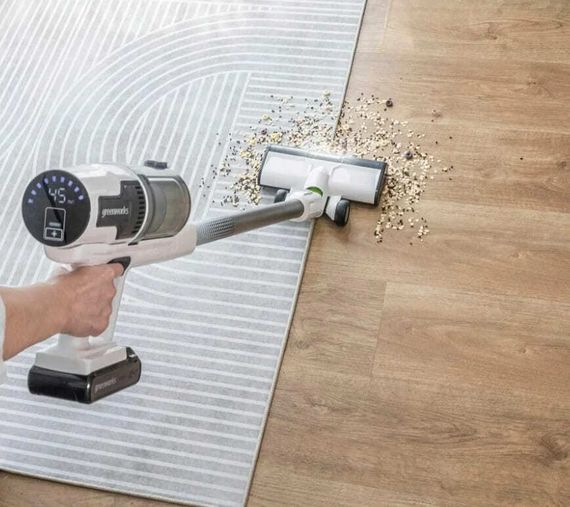 Пылесос вертикальный аккумуляторный на подставке Greenworks 24В GD24SVK4D с АКБ и ЗУ