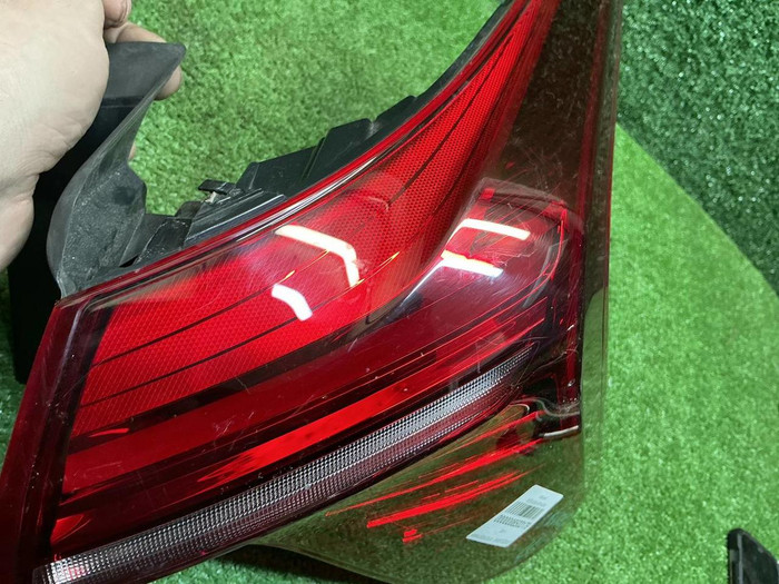 Фонарь правый внешний Hongqi H5 2 (2022-н.в.)